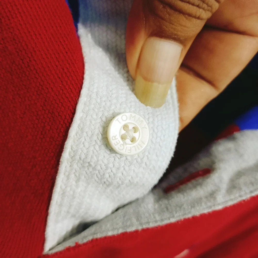 Tommy Hilfiger - Picture 2 of 16
